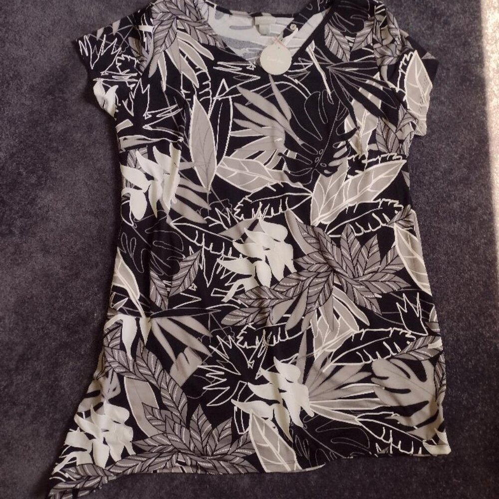 NWT Zim & Zoe Black and white Tunic - Size 20